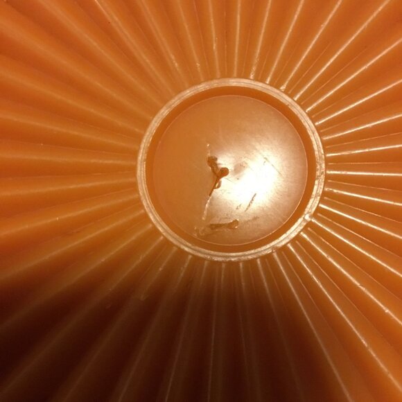 Tupperware lids replacement parts qty. 4 round orange, white - Picture 4 of 4